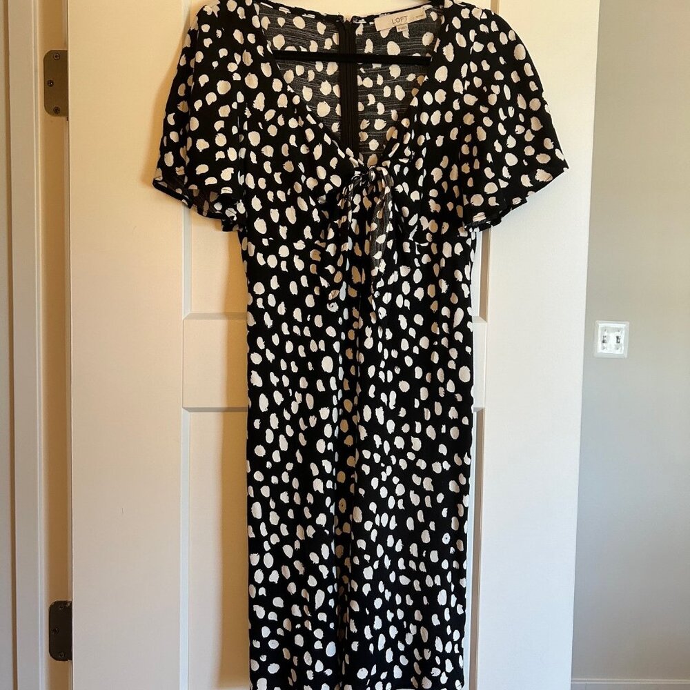 LOFT Short Sleeve Tie Front Dress